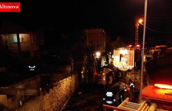 ALAÇAM'DA YANGIN GÜÇLÜKLE KONTROL ALTINA ALINDI