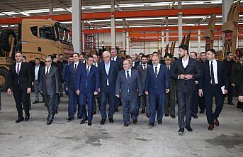 BMC ve Öztreyler 72 tank taşıyıcıyı MSB'ye teslim etti