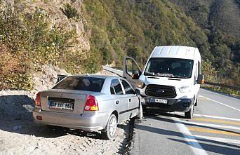 Giresun'da iki trafik kazasında 5 kişi yaralandı