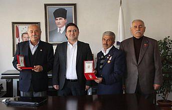 Havza'da Kıbrıs gazilerine berat ve madalya verildi