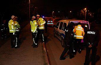 Karabük'te kaza yapan panelvanın sürücüsü aracını bırakıp kaçtı