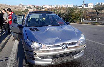Karabük'te otomobilin çarptığı motosikletteki 2 kişi yaralandı