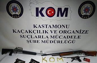 Kastamonu'da silah kaçakçılığı iddiasıyla 3 şüpheli yakalandı