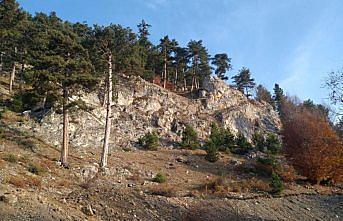 Kayadibi Mahallesini tehdit eden kayalar etkisiz hale getiriliyor