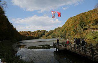 Ordu'daki Ulugöl sonbahar renkleriyle büyülüyor