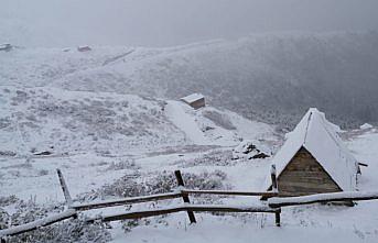 Rize, Ordu ve Giresun'un yaylaları beyaza büründü