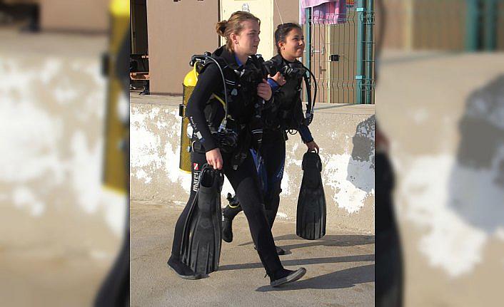 Su altında çalışmak için eğitim alıyorlar