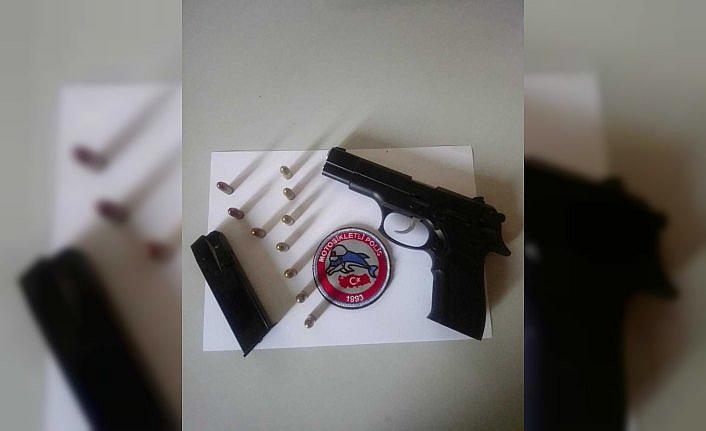 Trabzon'da ruhsatsız tabanca ele geçirildi
