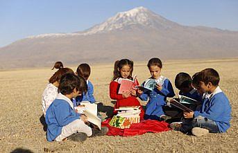 Twitter hesapları Türkiye Vodafone Vakfı ile çocuklara kitap olacak