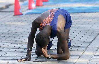 Vodafone 41. İstanbul Maratonu'nu erkeklerde Kenyalı Kibet, parkur rekoru kırarak kazandı