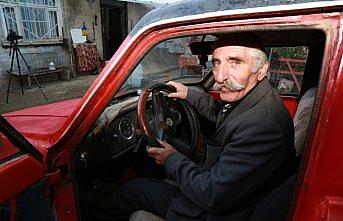 Anadol marka aracına 40 yıldır gözü gibi bakıyor