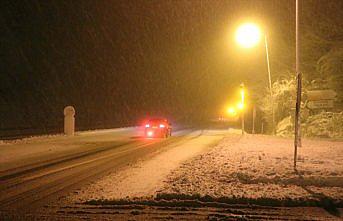 Bolu Dağı'nda kar yağışı etkisini artırdı