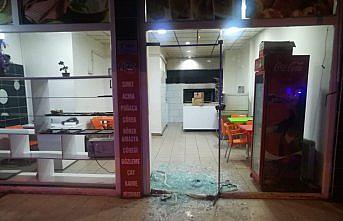 Boşanmak üzere olduğu karısını bıçakladı