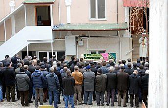 Eşi tarafından darbedilip öldürülen kadının cenazesi Tokat'ta defnedildi