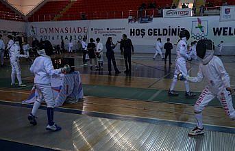 Eskrimde alt yaşlar Epe Açık Turnuvası Trabzon'da başladı