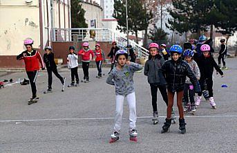 Ilgaz Dağı'na kar yağmadı kayak sporcuları zor durumda kaldı