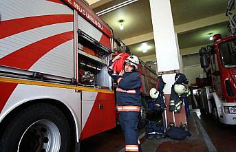 İtfaiye eri çocuklara yangın bilincini aşılamak için kitap yazdı