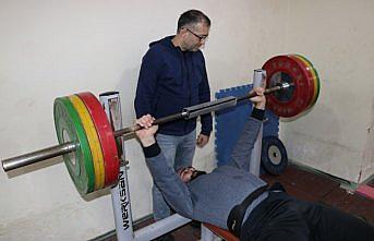 Milli diskçi Berke İnaloğlu'nun en büyük destekçisi babası