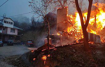 Mudurnu ilçesinde camide yangın çıktı