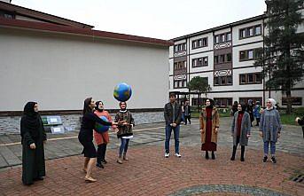 Öğretmen ve öğrencilere 