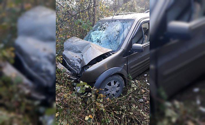 Ordu'da yolcu minibüsüyle hafif ticari araç çarpıştı: 10 yaralı