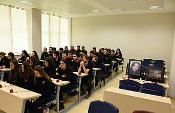 Sınıf arkadaşları Ceren'in doğum gününü unutmadı