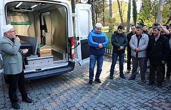 Trafik kazasında ölen çiftin cenazeleri memleketlerine uğurlandı