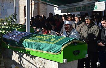Zonguldak'taki trafik kazasında ölen çiftin cenazesi Afyonkarahisar'da defnedildi