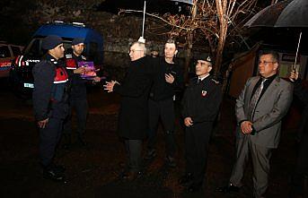 Vali Doruk, yeni yıl dolayısıyla çeşitli ziyaretlerde bulundu