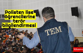 Polisten lise öğrencilerine terör bilgilendirmesi