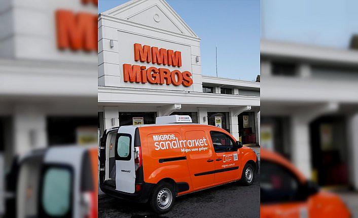 Migros, 60 yaş ve üstü müşterilerin siparişlerini evlerine ücretsiz götürüyor