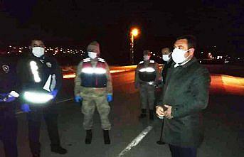 Belediye Başkanı Yılmaz, polislere baklava ikramında bulundu