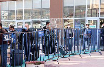 Bolu'da gözetim süresi dolan 140 kişi evlerine gönderiliyor