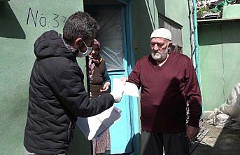 Emekli maaşını “biz bize yeteriz” kampanyasına bağışladı