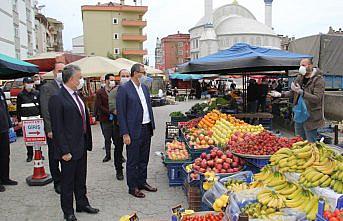 Giresun Valisi Sarıfakıoğulları, halk pazarını denetledi