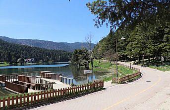 Gölcük Tabiat Parkı en sessiz günlerini yaşıyor