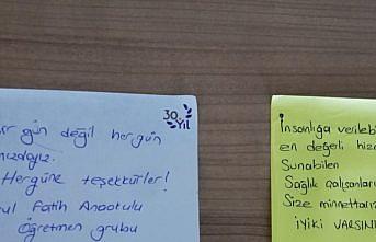 Gümüşhane'de öğretmen, öğrenci ve velilerden sağlık çalışanlarına yemek ikramı