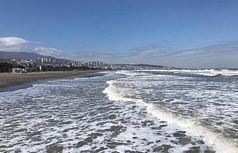 Samsun'da kuvvetli rüzgar etkili oluyor