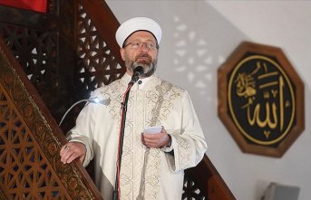 Siyasilerden Diyanet İşleri Başkanı Erbaş'a destek
