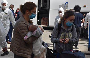 Amerika'daki 354 Türk vatandaşı Türkiye'ye getirildi