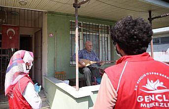 Evinden çıkamayan 80 yaşındaki emekli öğretmenin 