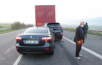 GÜNCELLEME - Anadolu Otoyolu'nda trafik kazaları: 4 yaralı