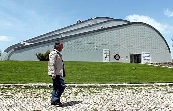 Muhtar dünyaca ünlü Baksı Müzesi'ne gözü gibi bakıyor