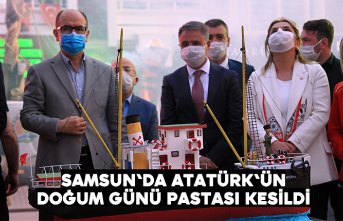 Samsun'da Atatürk'ün doğum günü pastası kesildi