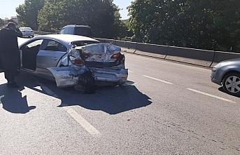 Samsun'da kamyonet ile otomobil çarpıştı: 3 yaralı