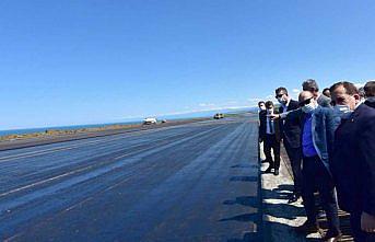 Trabzon Havalimanı'nda pist yenileme çalışmaları sürüyor