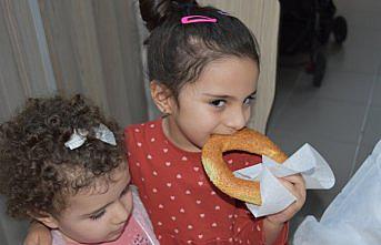 Trabzon'da karantinada 9 yaşına giren İlayda'ya doğum günü sürprizi