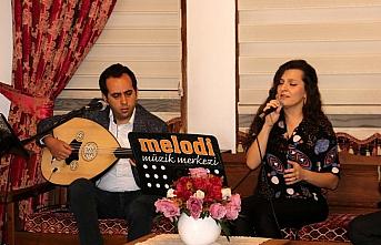 Türk müziği topluluğunun sosyal medyadan yaptığı ramazan konserleri sona erdi