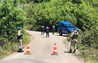 Zonguldak'ta giriş çıkışların kısıtlandığı mahallede denetimler sürüyor