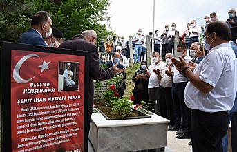 15 Temmuz şehitleri mezarları başında anıldı
